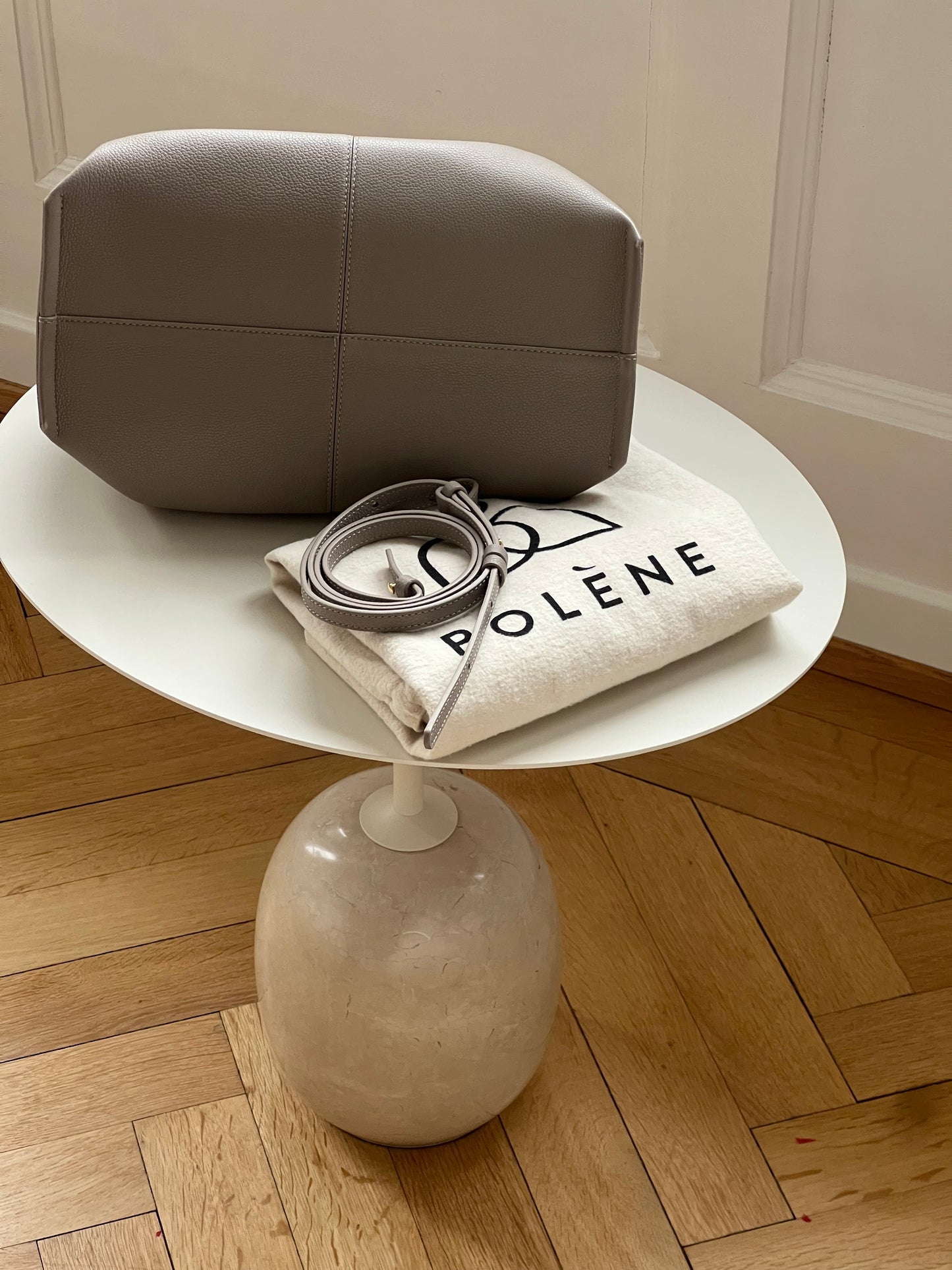Polène, numéro 9